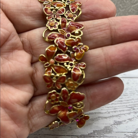Vintage Monet Bracelet Flowers and 🌸🦋Butterflies, Enamel and Rhinestones - Picture 6 of 12